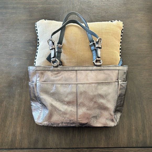 Vintage Y2K Coach Metallic Leather Tote Pewter Shoulder Bag EUC Classic Coach - Picture 2 of 9